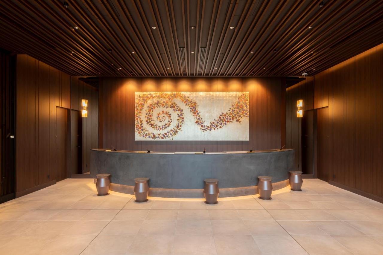 Hewitt Resort Naha Esterno foto The lobby of the One & Only Royal Mirage