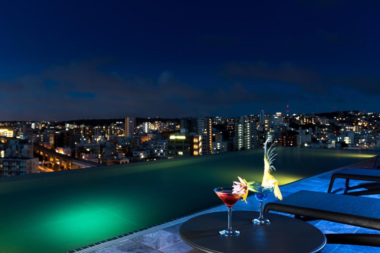 Hewitt Resort Naha Esterno foto View from the rooftop pool